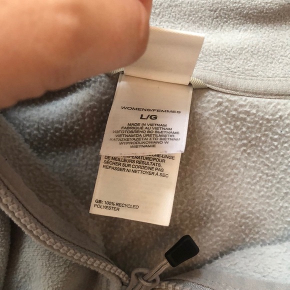 The North Face Women’s Fleece Jacket - Large - Picture 6 of 6